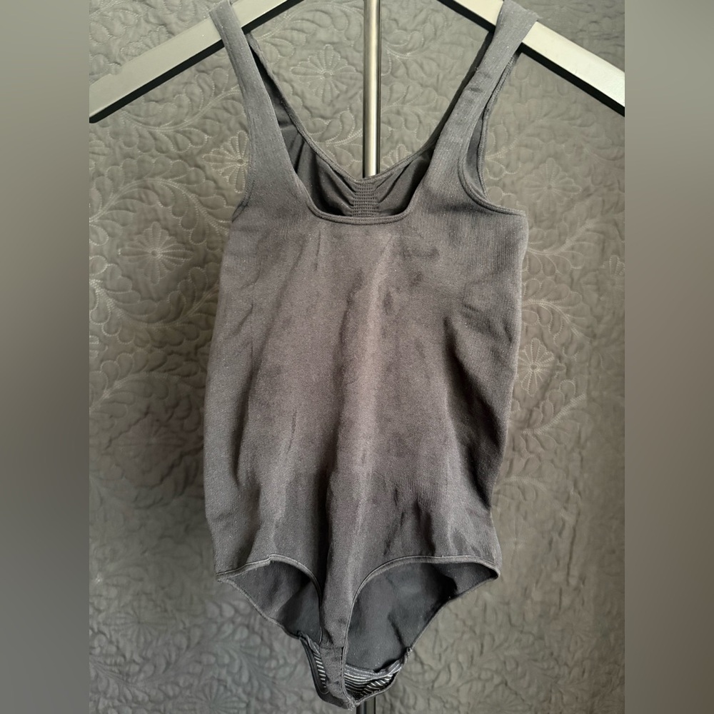 Black Fabletics Shapewear Tummy-Control Bodysuit XS/S - Picture 3 of 3
